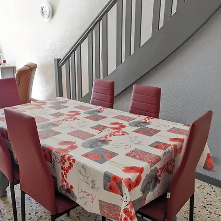 T3 Climatisee, 57m², 5/6 Pers, Proche Plage, Renovee, Terrasse, Parking, Quartier Anime - Fr-1-797-48 *