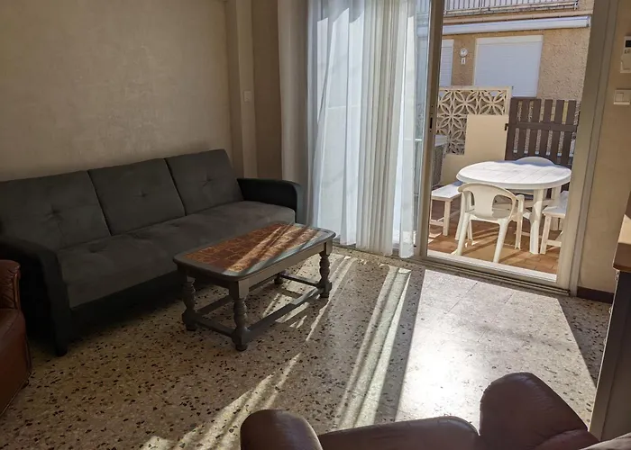 T3 Climatisee, 57m², 5/6 Pers, Proche Plage, Renovee, Terrasse, Parking, Quartier Anime - Fr-1-797-48 *