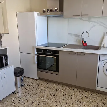 T3 Climatisée, 57m², 5/6 Pers, Proche Plage, Rénovée, Terrasse, Parking, Quartier Animé - Fr-1-797-48 Villa