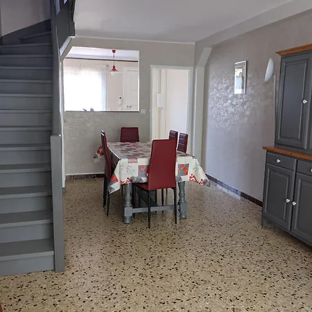 T3 Climatisee, 57m², 5/6 Pers, Proche Plage, Renovee, Terrasse, Parking, Quartier Anime - Fr-1-797-48 빌라